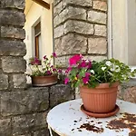 Casa *