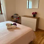 Casa *