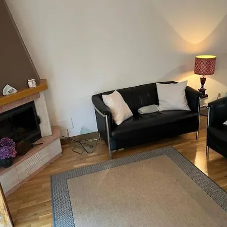 Casa *